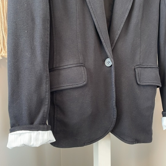 Aritzia Talula Blazer, Black, Size 0 - Picture 3 of 9
